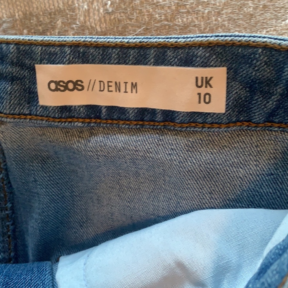 NWT ASOS Denim Pencil Skirt in Mid Wash - Picture 6 of 10
